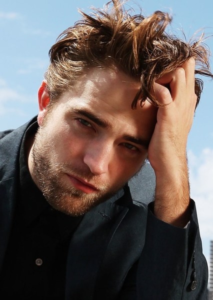 Robert Pattinson photo