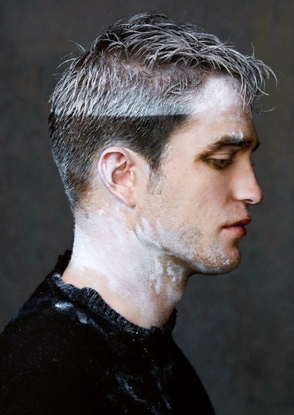 Robert Pattinson photo