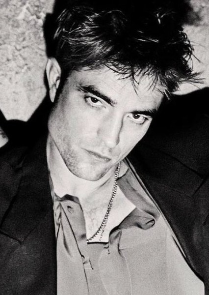 Robert Pattinson photo
