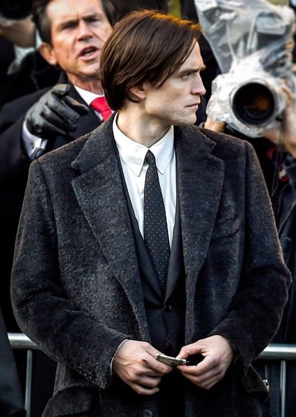 Robert Pattinson photo