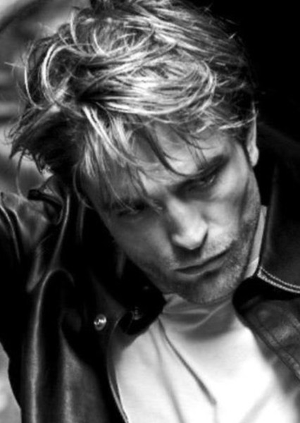 Robert Pattinson photo