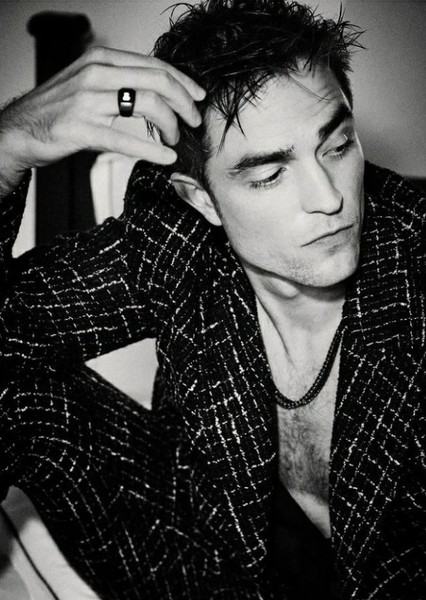 Robert Pattinson photo