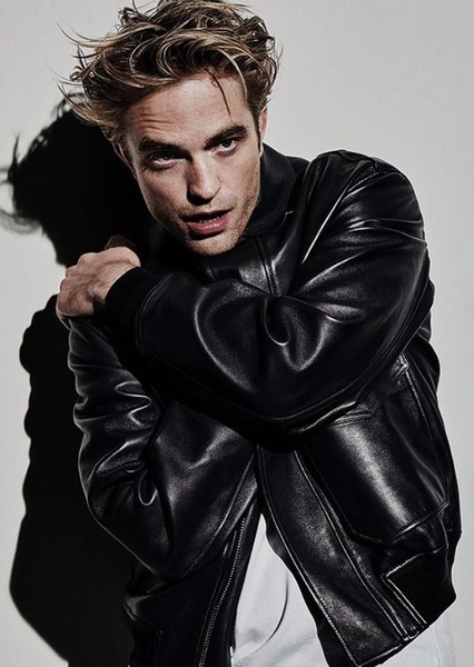 Robert Pattinson photo