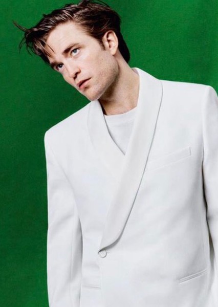 Robert Pattinson photo