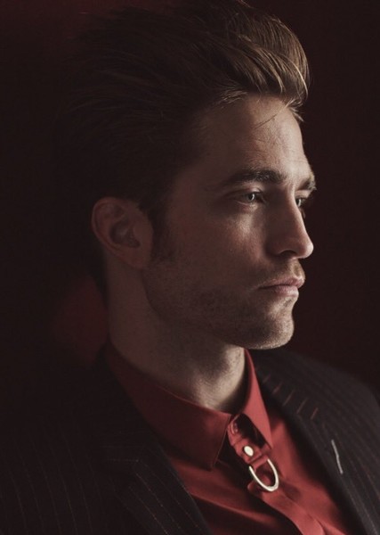 Robert Pattinson photo
