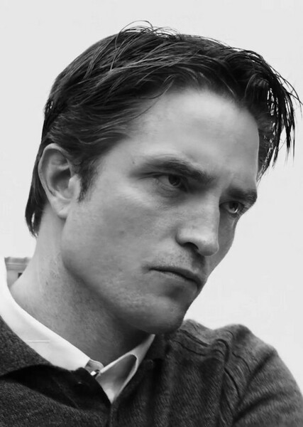 Robert Pattinson photo