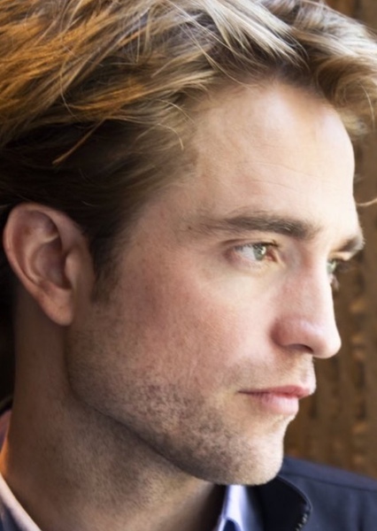 Robert Pattinson photo