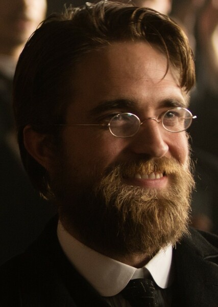 Robert Pattinson photo