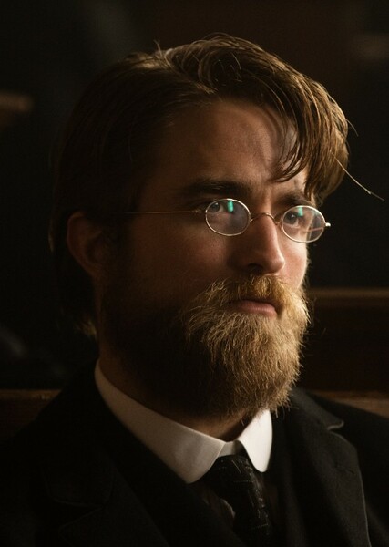 Robert Pattinson photo