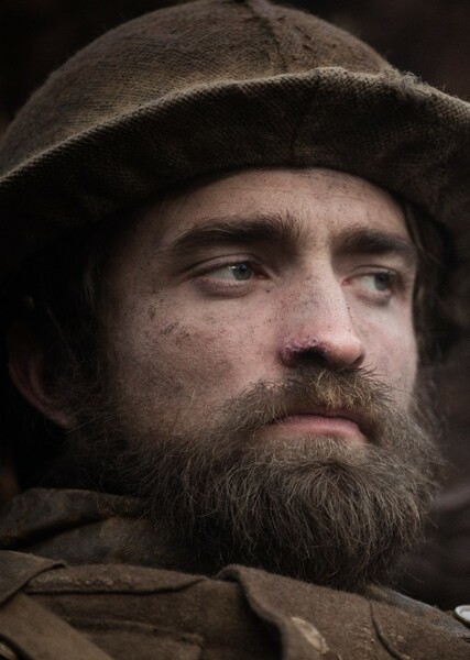 Robert Pattinson photo