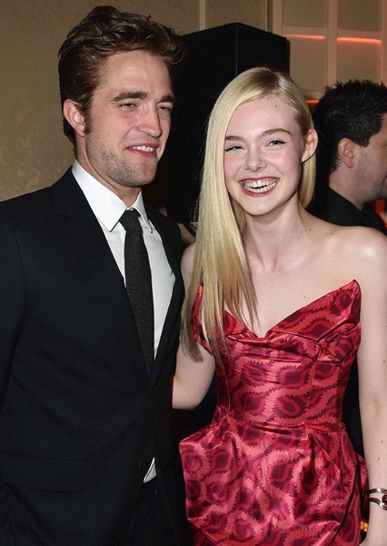 Robert Pattinson and Elle Fanning photo