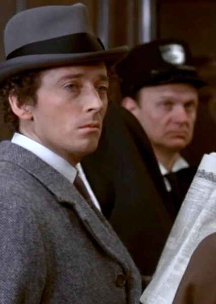 Robert Powell photo