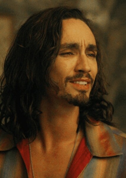 Robert Sheehan