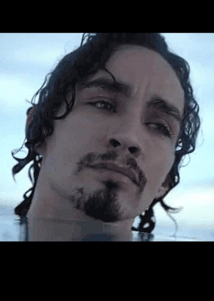 Robert Sheehan photo