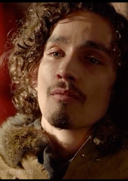Robert Sheehan photo