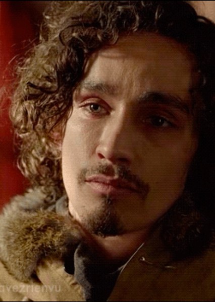 Robert Sheehan photo