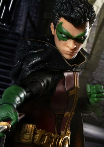 Robin (Damian Wayne) photo