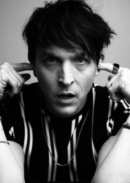 Robin Lord Taylor photo