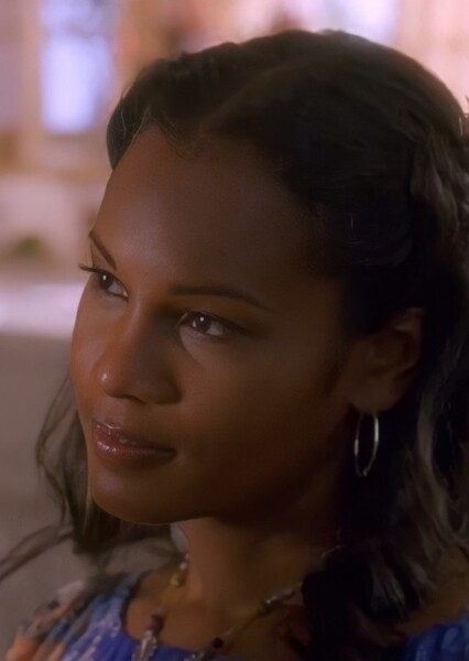 Robinne Lee photo