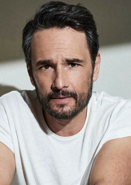 Rodrigo Santoro photo