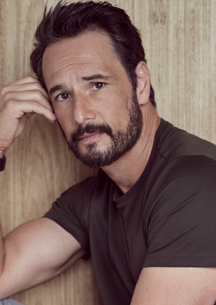 Rodrigo Santoro photo