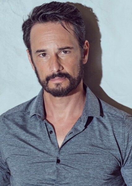 Rodrigo Santoro photo