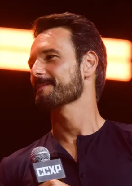 Rodrigo Santoro photo