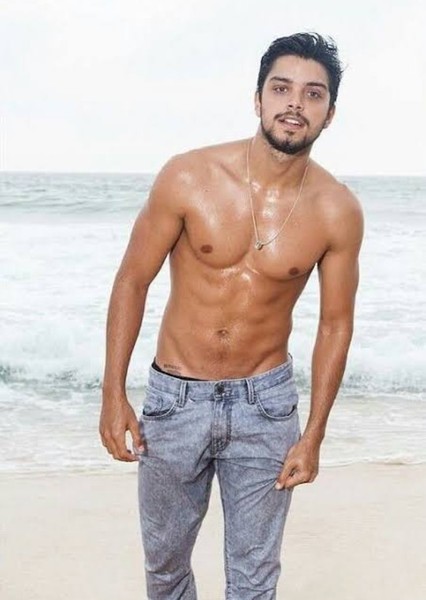 Rodrigo Simas photo