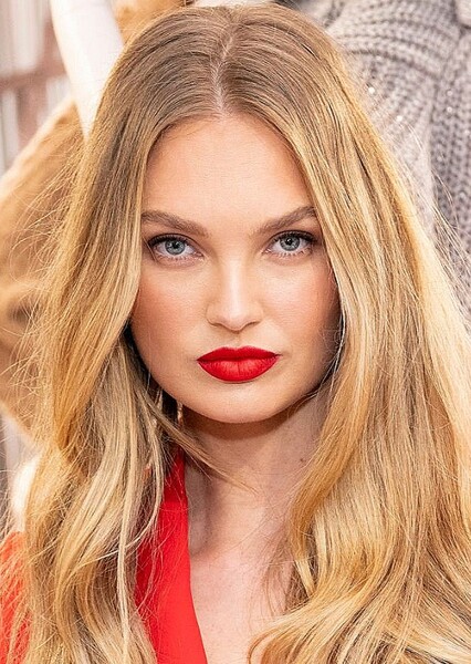 Romee Strijd photo