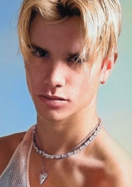 Romeo Beckham photo