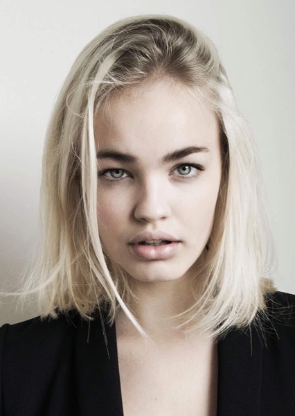 Romi Van Renterghem photo