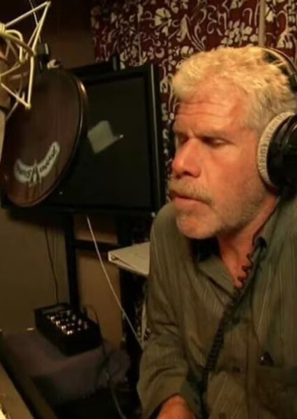 Ron Perlman photo