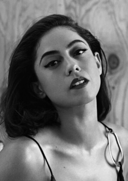 Rosa Salazar photo