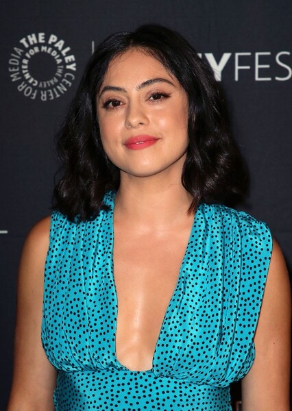 Rosa Salazar photo