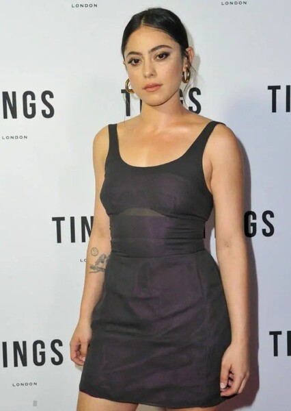 Rosa Salazar photo