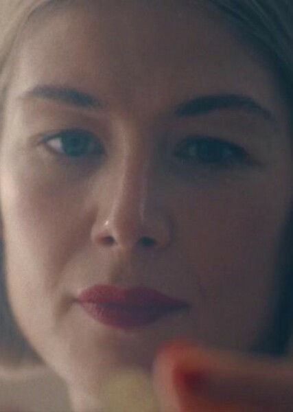 Rosamund Pike photo