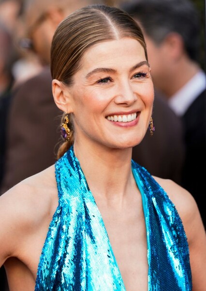 Rosamund Pike photo