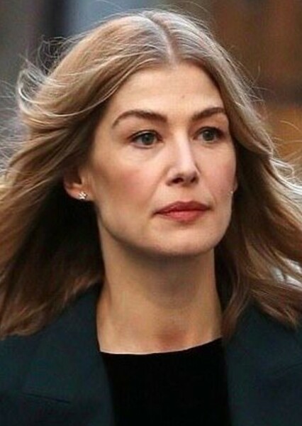 Rosamund Pike