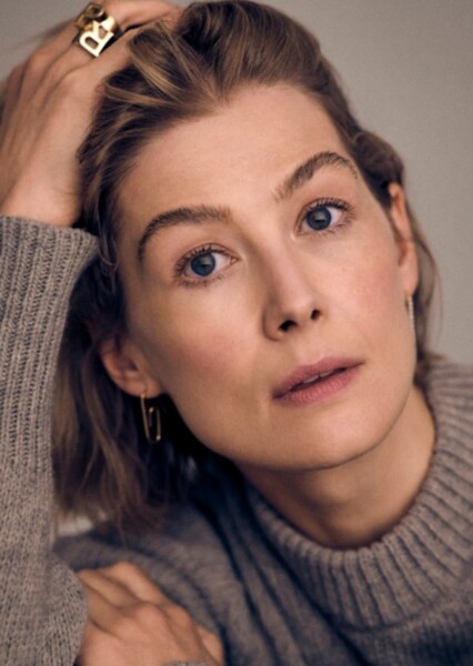 Rosamund Pike