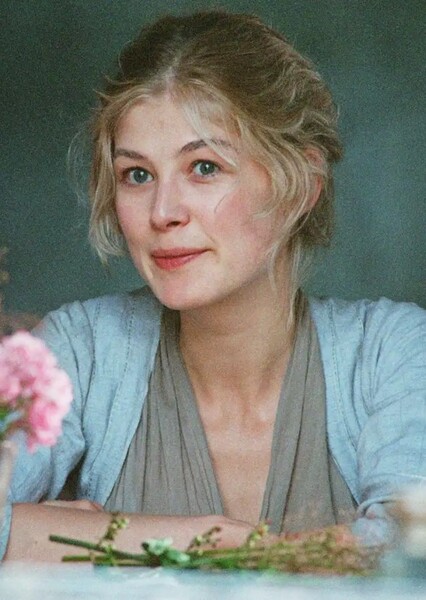 Rosamund Pike photo