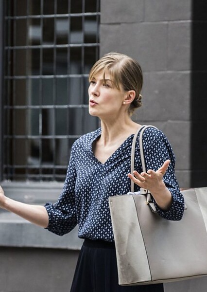 Rosamund Pike photo