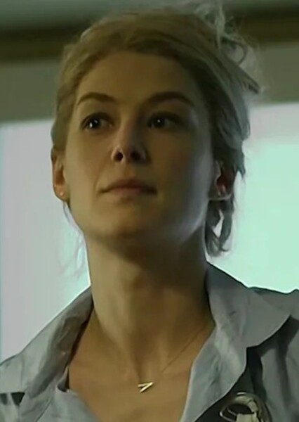 Rosamund Pike