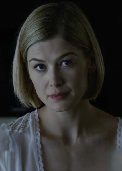 Rosamund Pike photo