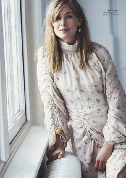 Rosamund Pike