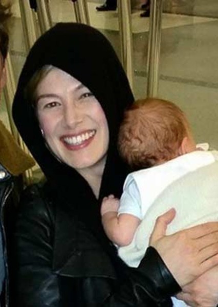 Rosamund Pike photo