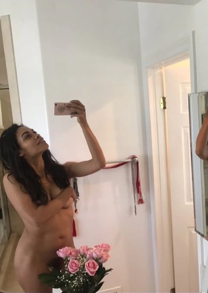 Rosario Dawson photo