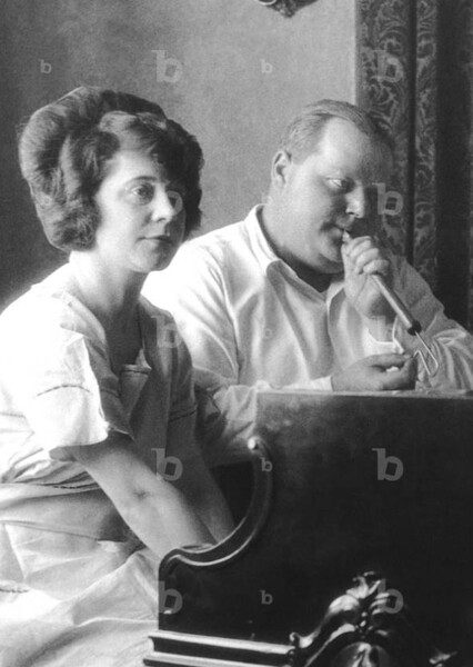 Roscoe Arbuckle and Minta Durfee photo