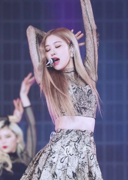 rose blackpink photo