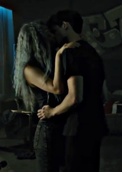 Rose Wilson & Jason Todd (Titans) photo