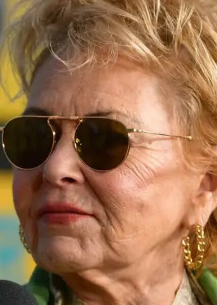 Roseanne Barr photo